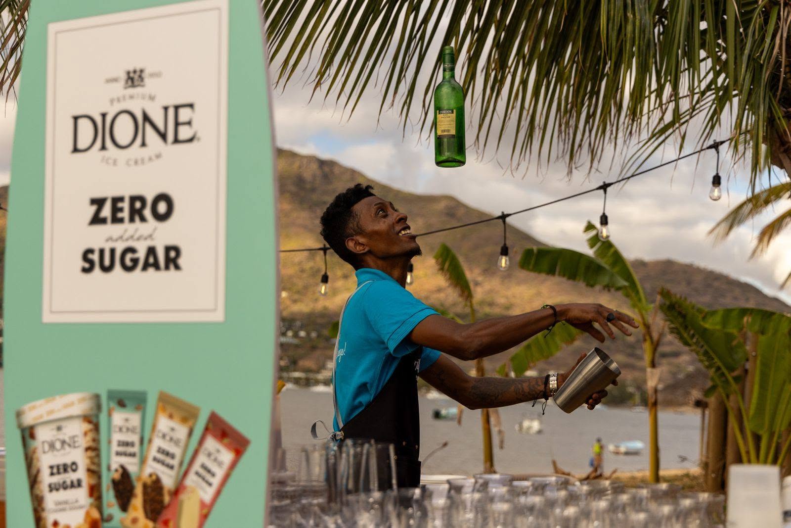 Dione beach bar performance